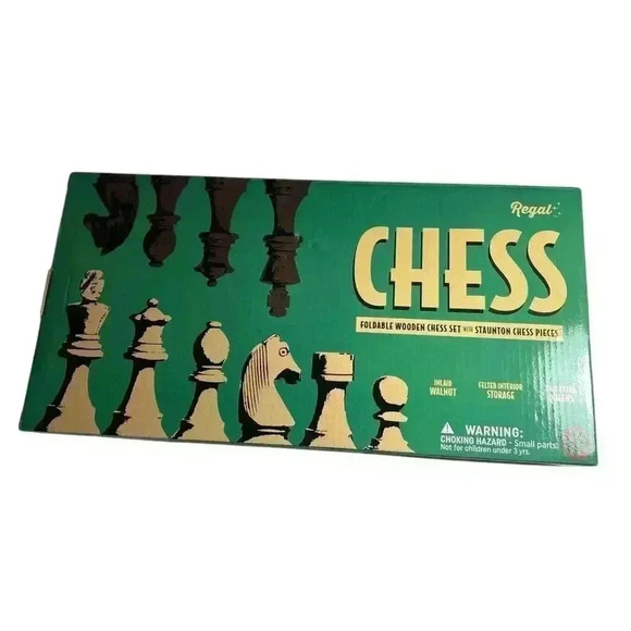 Wooden Chess Set - 2 Extra Queens, Folding Board Regal Games 15 Inch NEW In Box - Picture 3 of 8